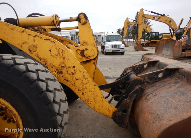 image for item MF9549 Komatsu WA250-6 wheel loader
