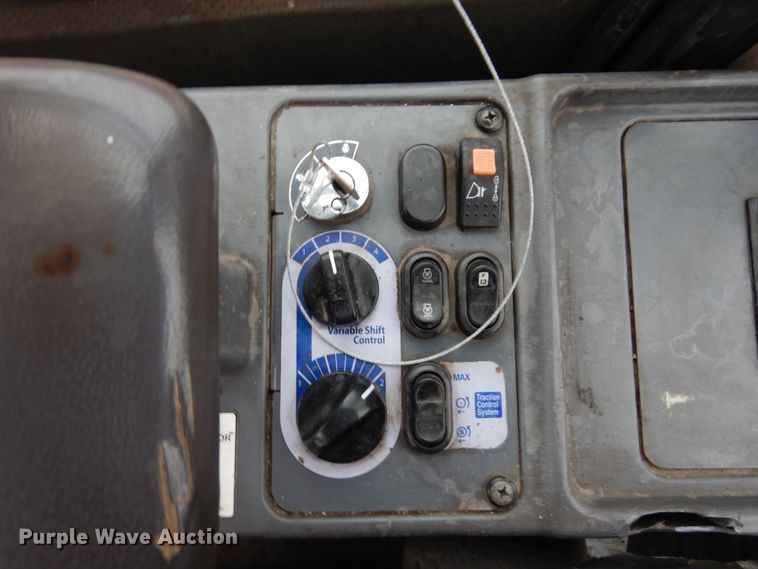 image for item MF9549 Komatsu WA250-6 wheel loader