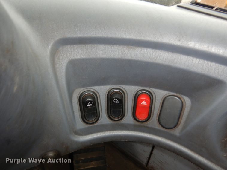 image for item MF9549 Komatsu WA250-6 wheel loader