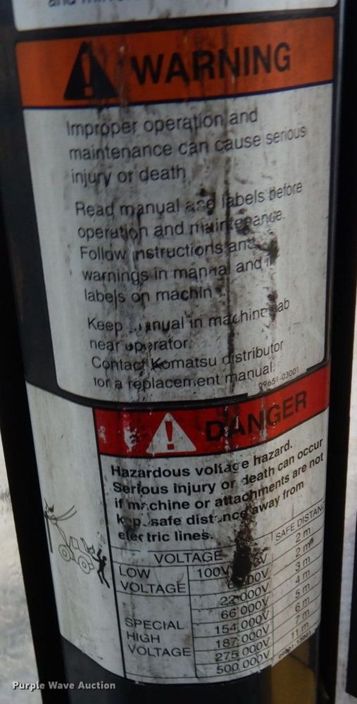 image for item MF9549 Komatsu WA250-6 wheel loader