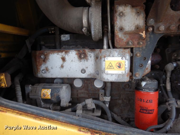 image for item MF9549 Komatsu WA250-6 wheel loader