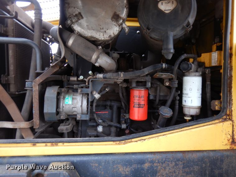 image for item MF9549 Komatsu WA250-6 wheel loader