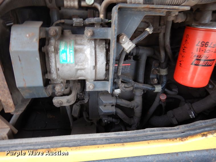 image for item MF9549 Komatsu WA250-6 wheel loader