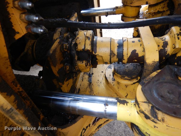 image for item MF9551 1998 Komatsu WA500-3L  wheel loader