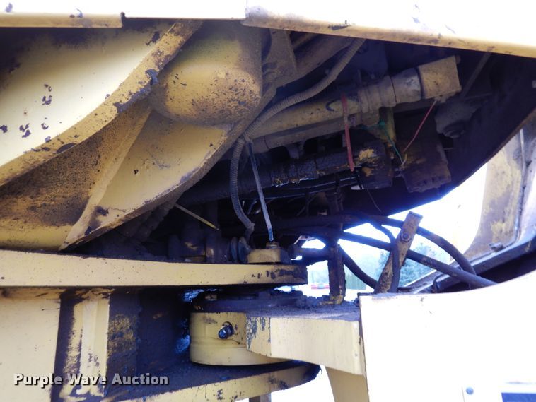 image for item MF9551 1998 Komatsu WA500-3L  wheel loader