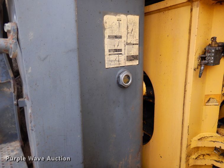 image for item MF9551 1998 Komatsu WA500-3L  wheel loader