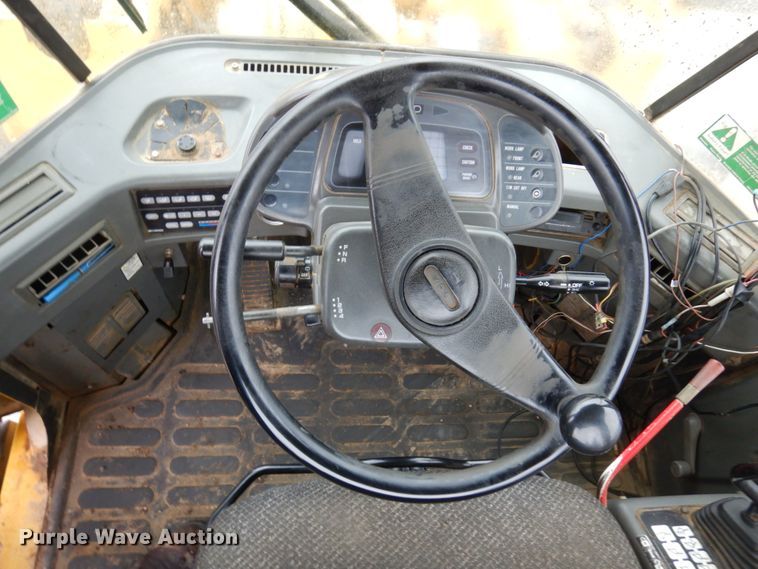 image for item MF9551 1998 Komatsu WA500-3L  wheel loader