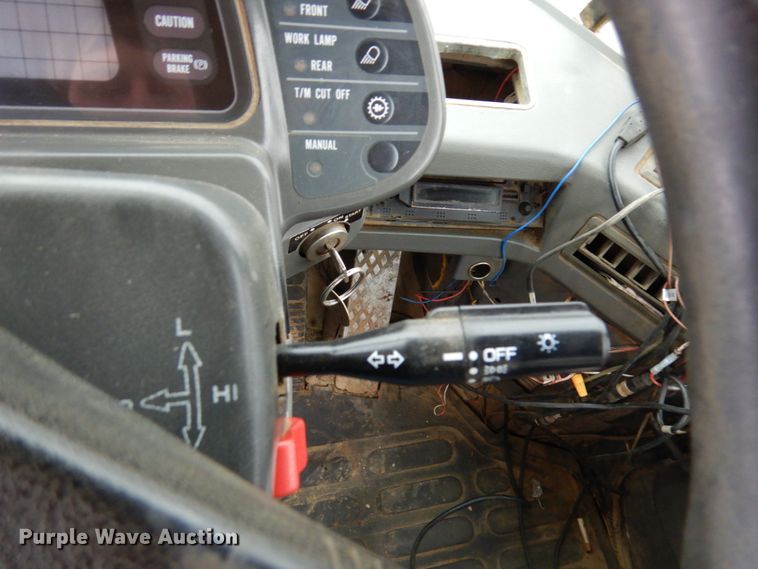 image for item MF9551 1998 Komatsu WA500-3L  wheel loader