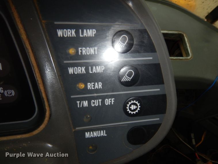 image for item MF9551 1998 Komatsu WA500-3L  wheel loader