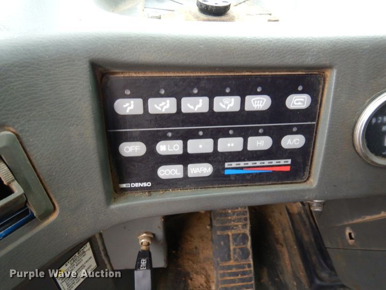 image for item MF9551 1998 Komatsu WA500-3L  wheel loader