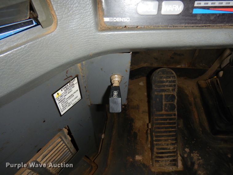 image for item MF9551 1998 Komatsu WA500-3L  wheel loader