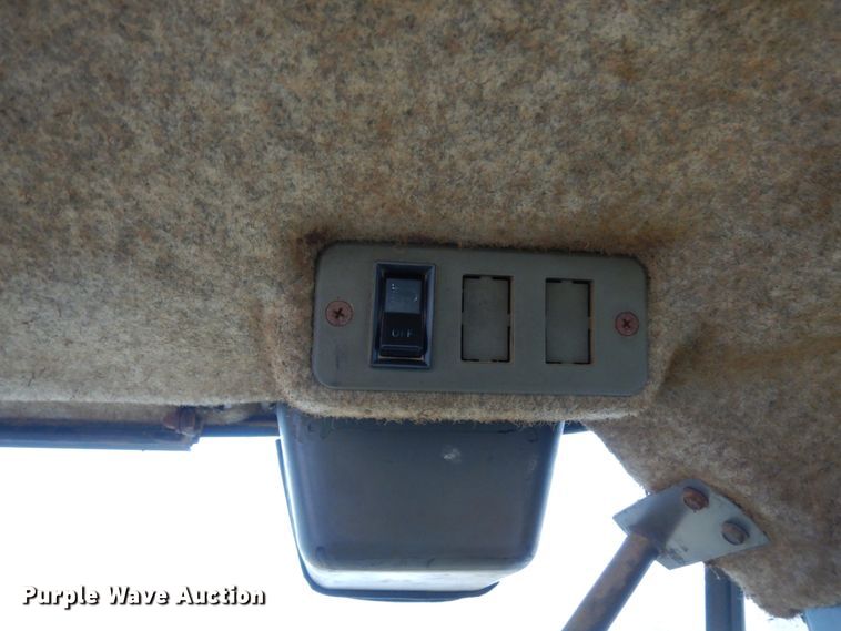 image for item MF9551 1998 Komatsu WA500-3L  wheel loader