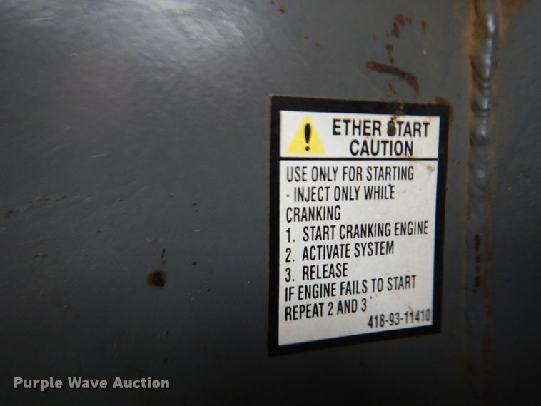 image for item MF9551 1998 Komatsu WA500-3L  wheel loader