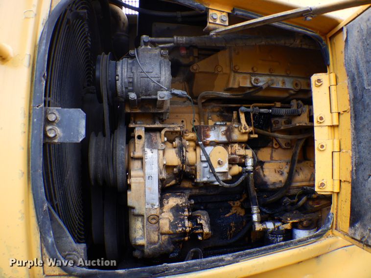 image for item MF9551 1998 Komatsu WA500-3L  wheel loader