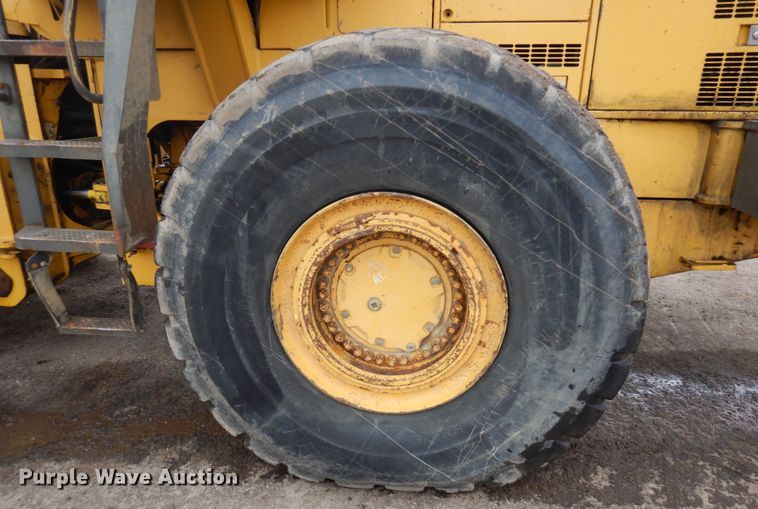 image for item MF9551 1998 Komatsu WA500-3L  wheel loader
