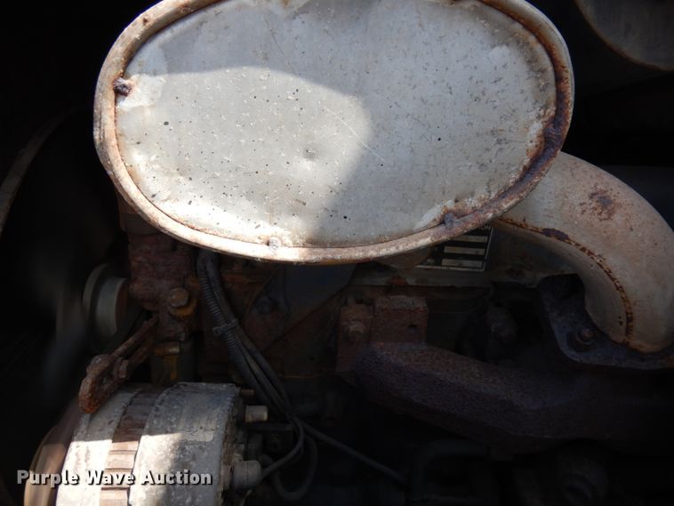 image for item MF9564 New Holland 555E  backhoe