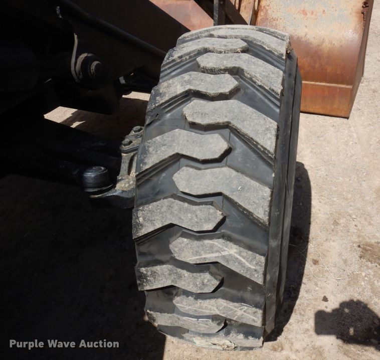 image for item MF9564 New Holland 555E  backhoe