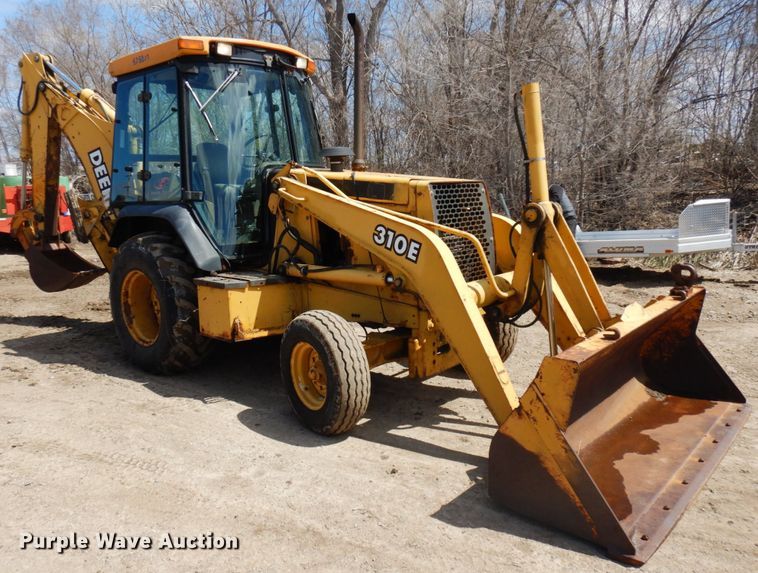 image for item MF9565 John Deere 310E  backhoe