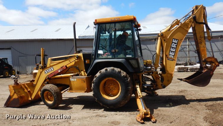 image for item MF9565 John Deere 310E  backhoe