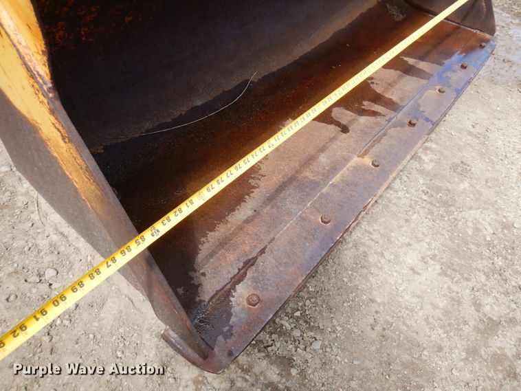 image for item MF9565 John Deere 310E  backhoe