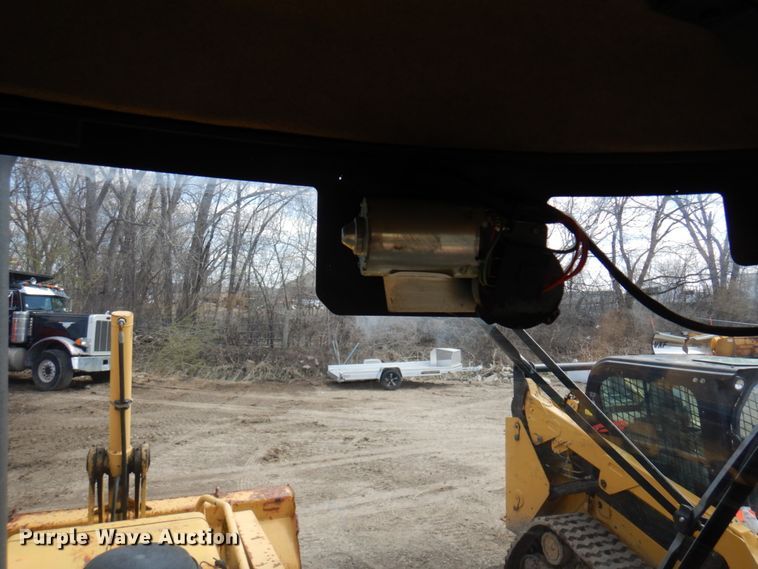 image for item MF9565 John Deere 310E  backhoe