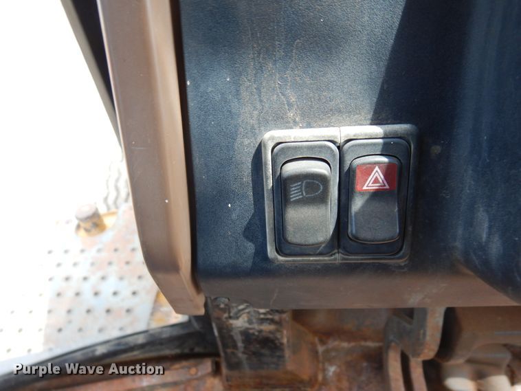 image for item MF9565 John Deere 310E  backhoe