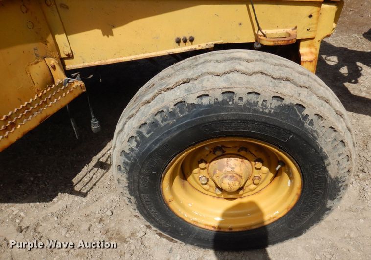 image for item MF9565 John Deere 310E  backhoe