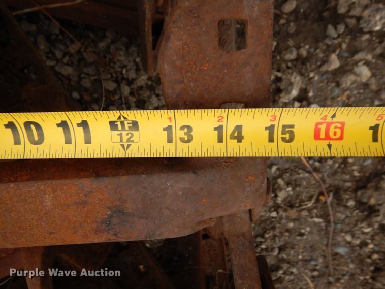 image for item MF9568 15"W over the tire tracks