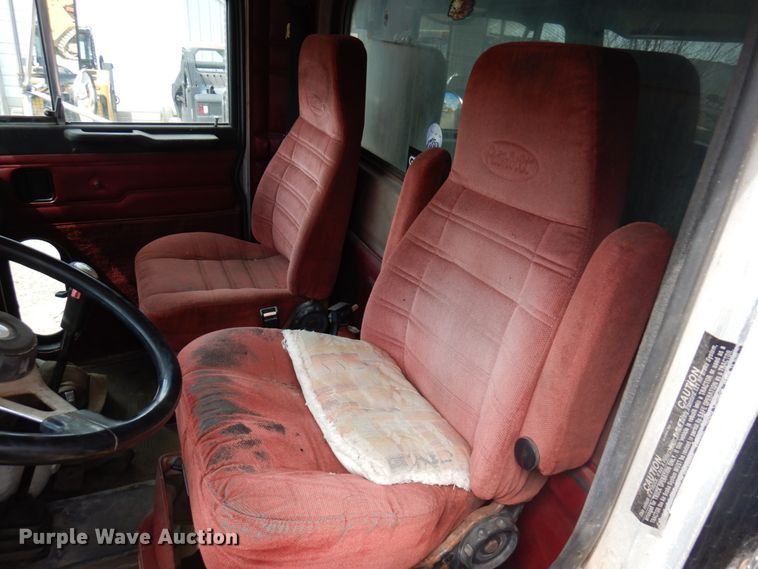 image for item MF9570 1998 Peterbilt 379  dump truck