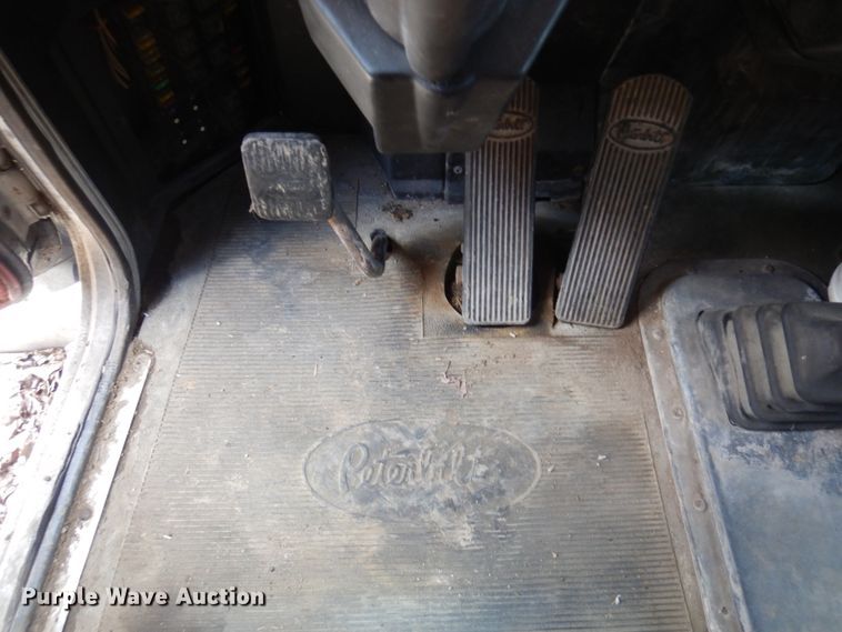 image for item MF9570 1998 Peterbilt 379  dump truck