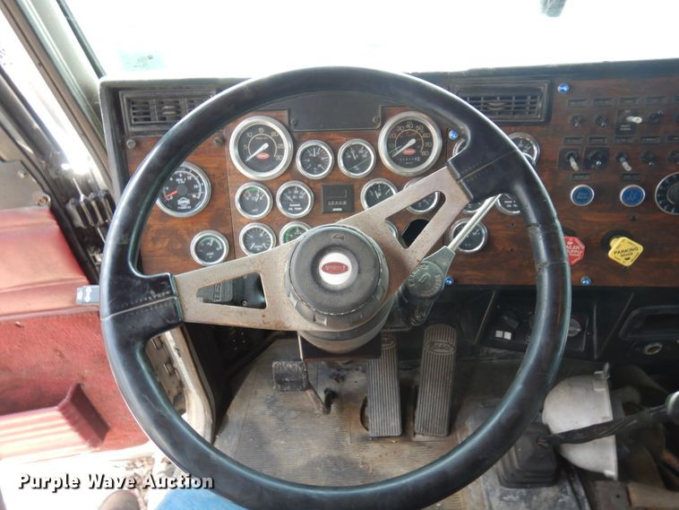 image for item MF9570 1998 Peterbilt 379  dump truck