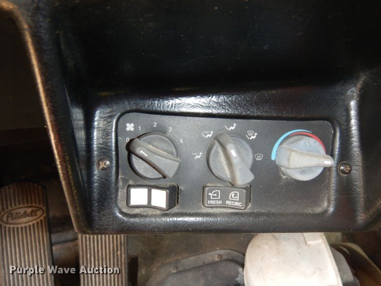 image for item MF9570 1998 Peterbilt 379  dump truck