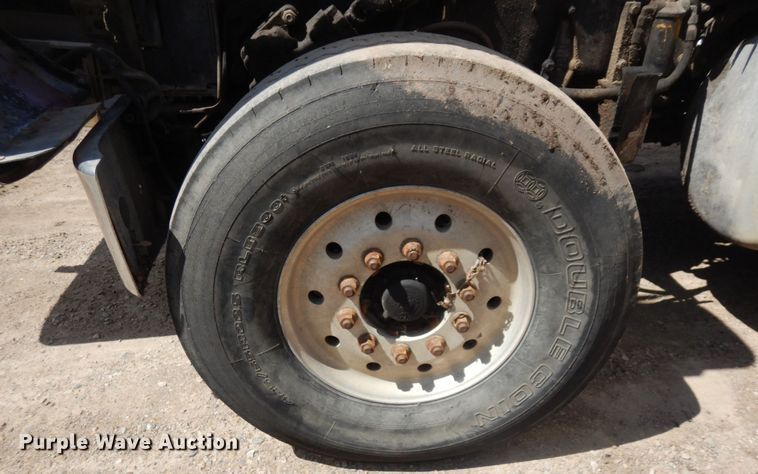 image for item MF9570 1998 Peterbilt 379  dump truck