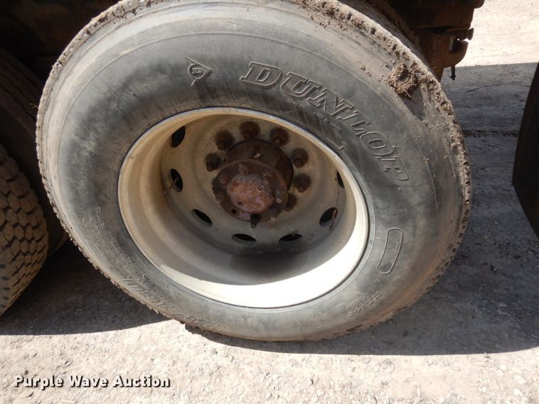 image for item MF9570 1998 Peterbilt 379  dump truck