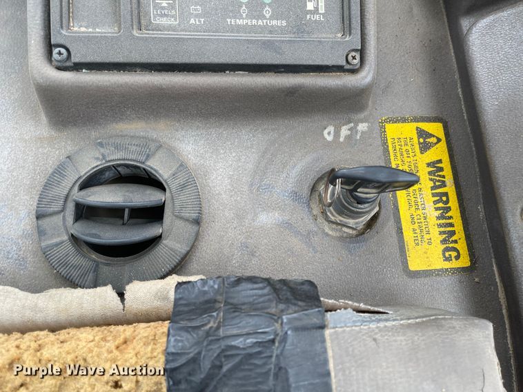 image for item MJ9670 1991 Fiat-Allis FL10E  track loader