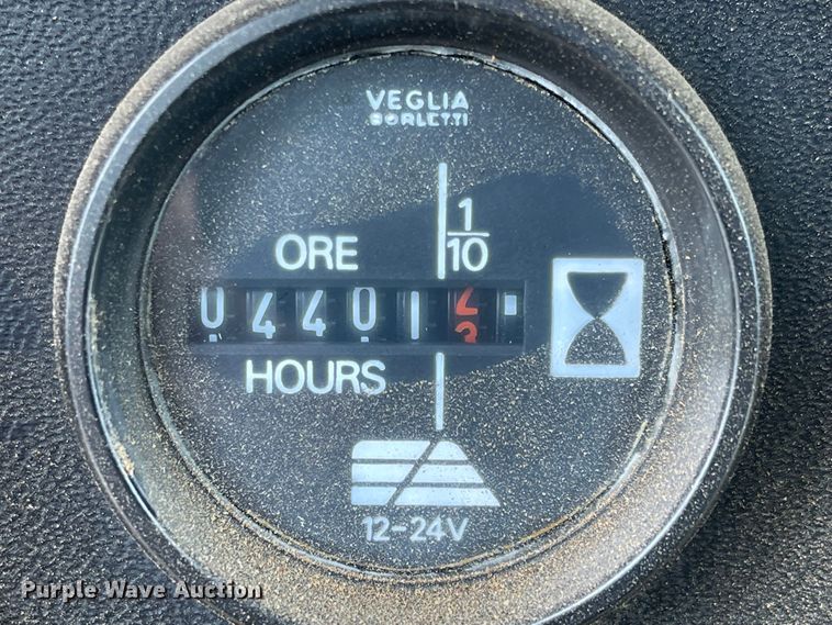 image for item MJ9670 1991 Fiat-Allis FL10E  track loader