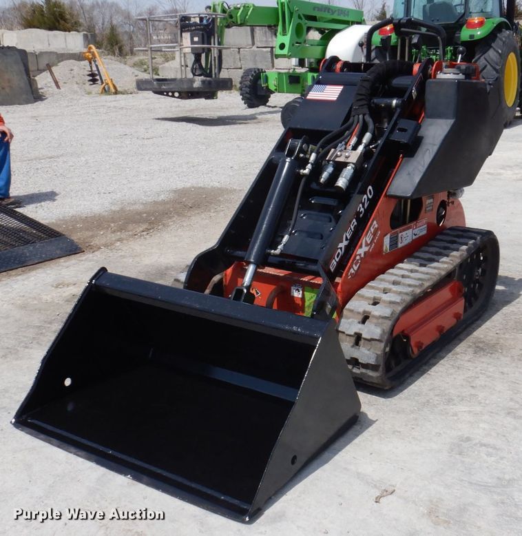 image for item MU9544 2017 Morbark Boxer 320  compact utility loader