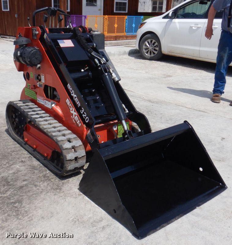 image for item MU9544 2017 Morbark Boxer 320  compact utility loader