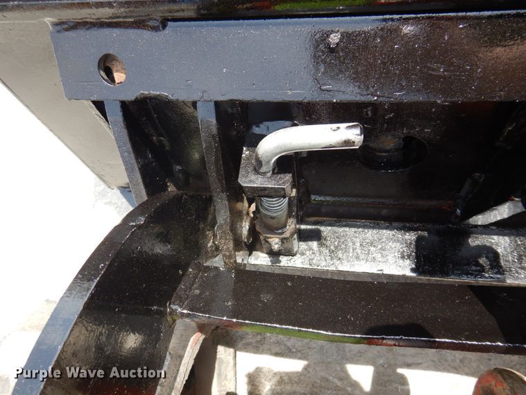 image for item MU9544 2017 Morbark Boxer 320  compact utility loader