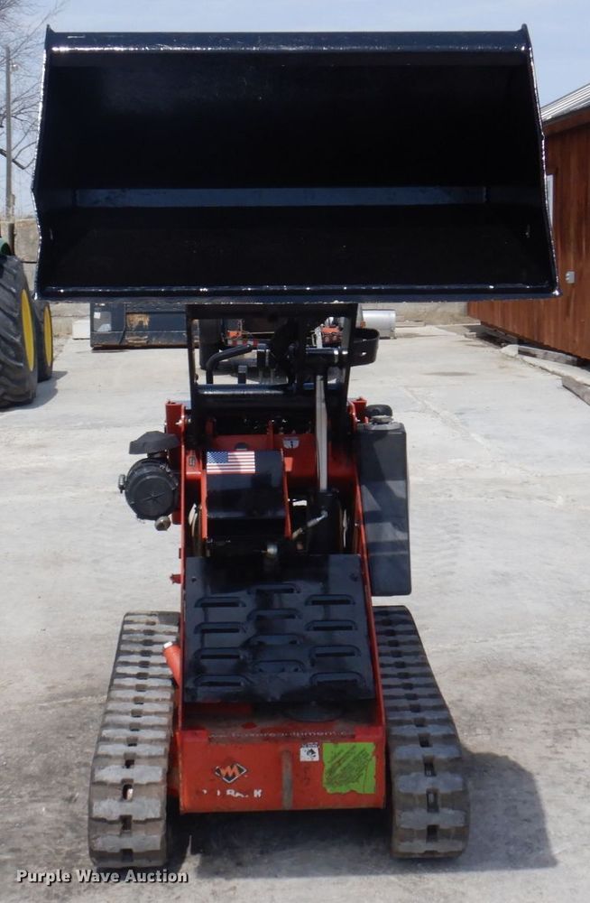 image for item MU9544 2017 Morbark Boxer 320  compact utility loader