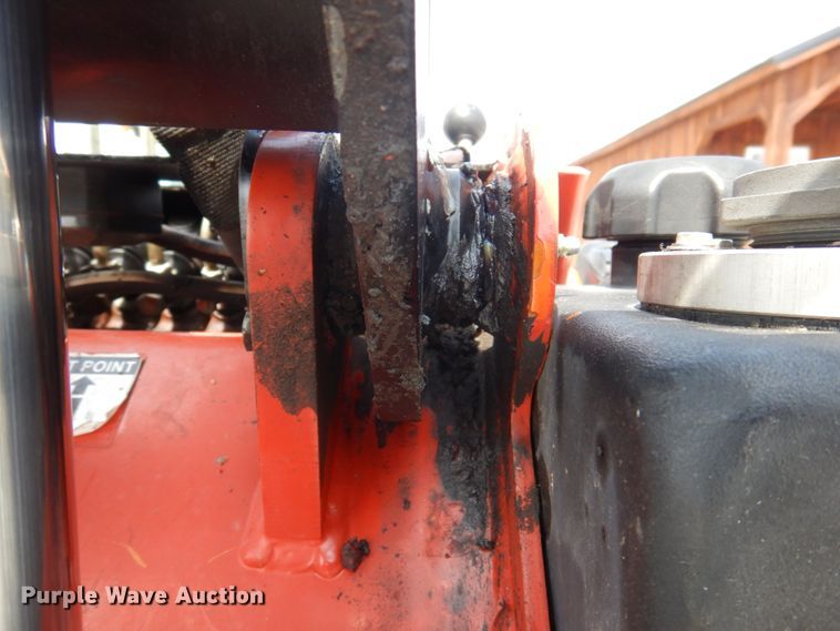 image for item MU9544 2017 Morbark Boxer 320  compact utility loader