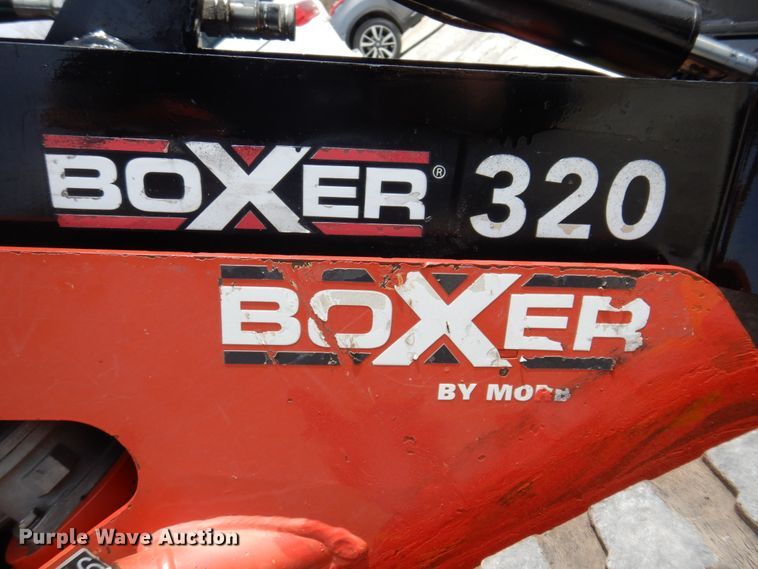 image for item MU9544 2017 Morbark Boxer 320  compact utility loader