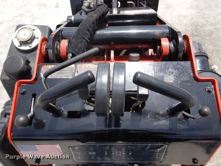 image for item MU9544 2017 Morbark Boxer 320  compact utility loader