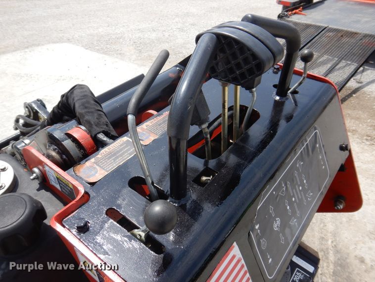 image for item MU9544 2017 Morbark Boxer 320  compact utility loader