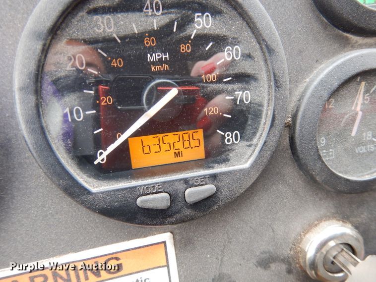 image for item DJ2758 2011 Crane Carrier LET2-26-UNK  refuse truck