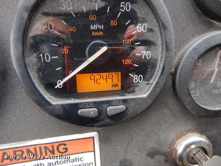 image for item DJ2758 2011 Crane Carrier LET2-26-UNK  refuse truck