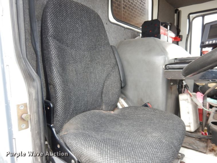 image for item DJ2758 2011 Crane Carrier LET2-26-UNK  refuse truck