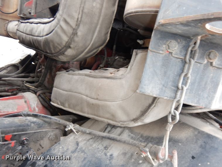 image for item DJ2758 2011 Crane Carrier LET2-26-UNK  refuse truck