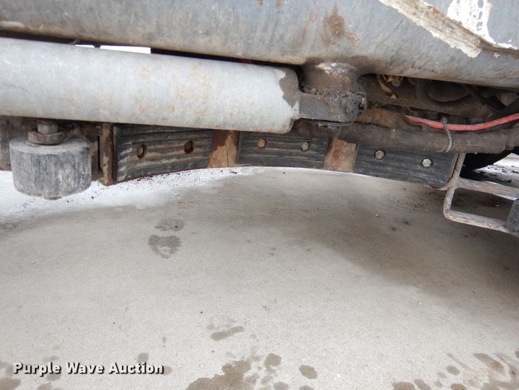 image for item DJ2758 2011 Crane Carrier LET2-26-UNK  refuse truck