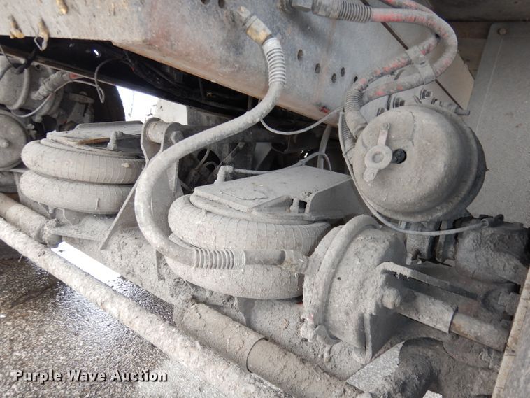 image for item DJ2758 2011 Crane Carrier LET2-26-UNK  refuse truck